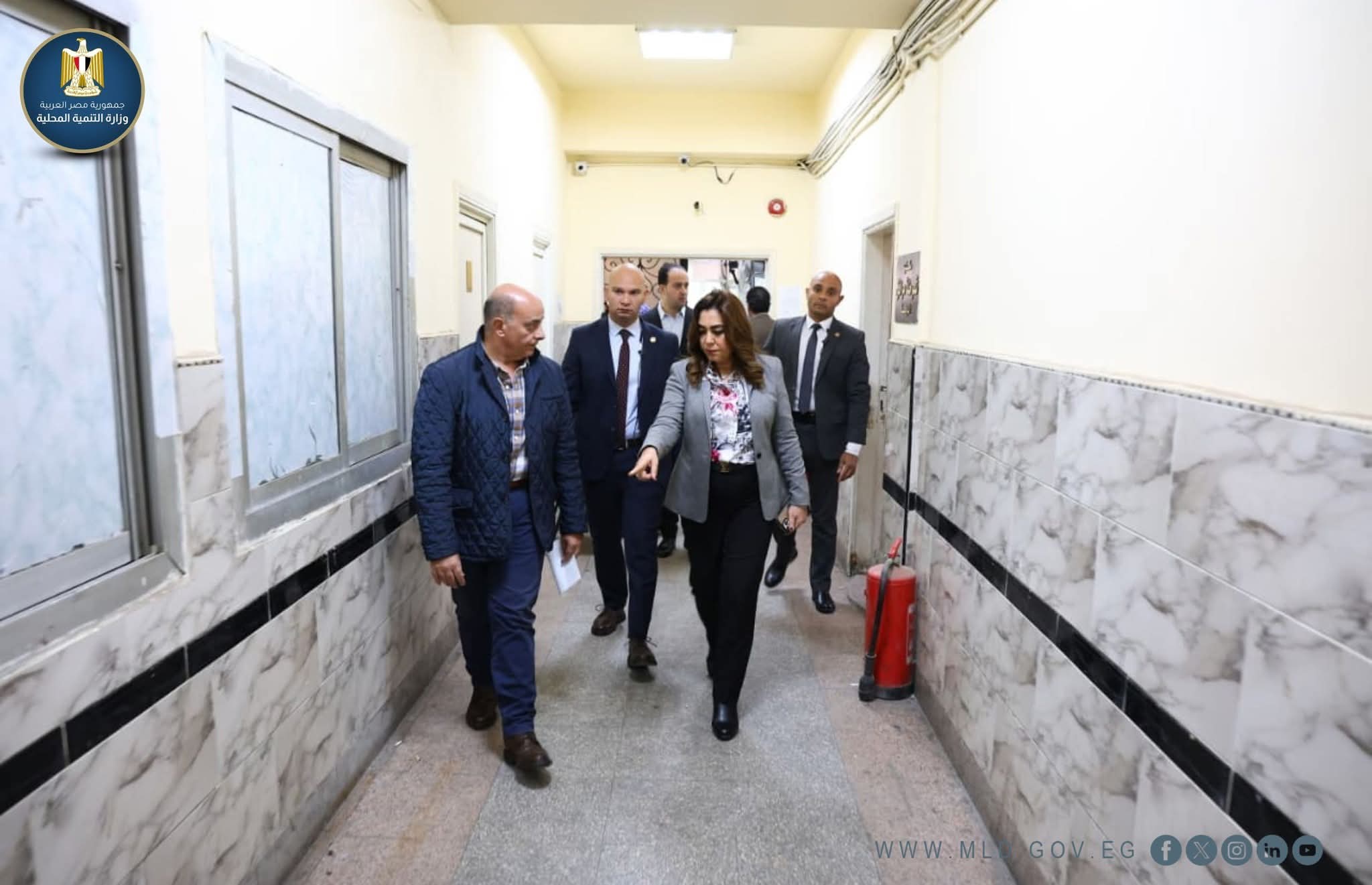 إقالة رئيس حي النزهة بعد جولة مفاجئة لوزيرة التنمية المحلية