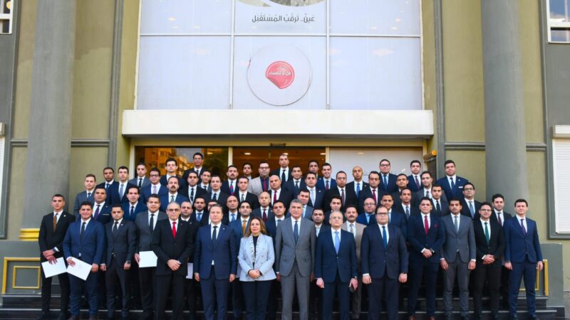 وزارة الاتصالات والأكاديمية الوطنية لمكافحة الفساد تختتمان فعاليات تدريب الدفعة الأولى من المبادرة الوطنية للاستخدام الآمن والمسئول للذكاء الاصطناعى