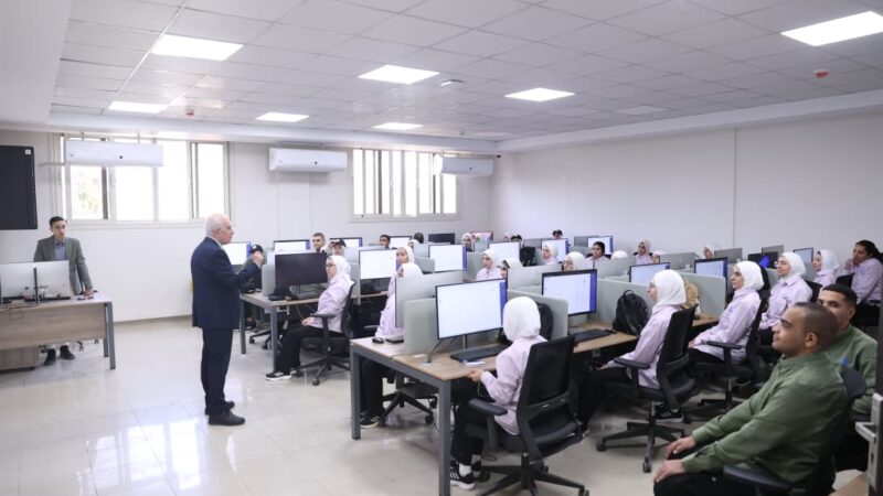 وزير الاتصالات ومدير الأكاديمية العسكرية المصرية يلتقيان بطلبة المبادرة الرئاسية الرواد الرقميون