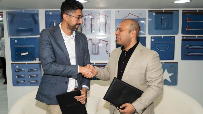 “سكر مكة” توقع اتفاقية مع  “أندوز” للتصنيع الذكي لتوفير أنظمة مبتكرة ترفع جودة إنتاج ماكينات الخياطة بنسبة 40٪