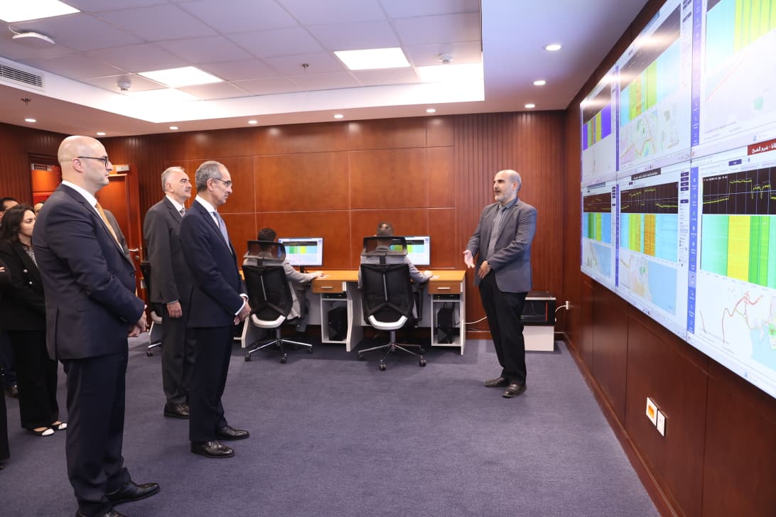 وزير الاتصالات يفتتح مقر مركز مراقبة الطيف الترددي التابع للجهاز القومي لتنظيم الاتصالات بالجيزة
