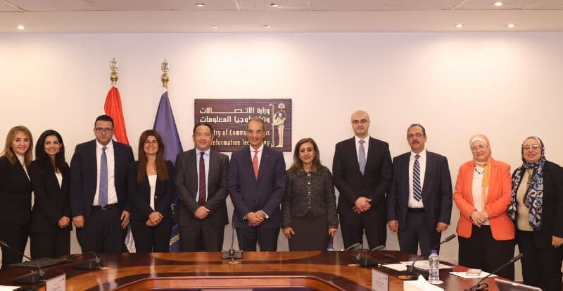 تفاهم بين وزارة الاتصالات وشركة أورنچ مصر لتعزيز استخدام تقنيات التشخيص عن بُعد لخدمة القرى والمناطق الحدودية