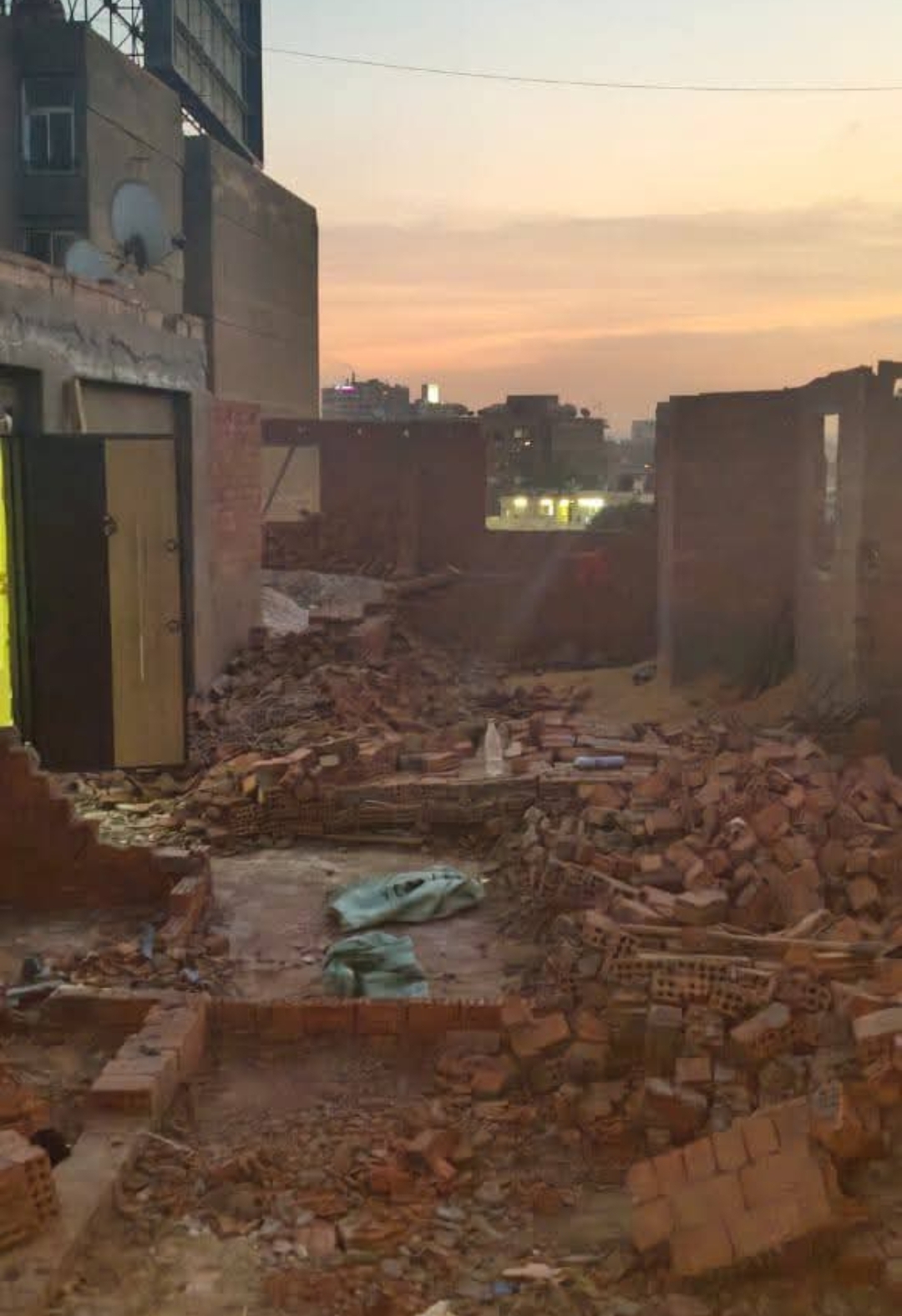 رئيس حى مصر الجديدة يوجه بحملة استهدفت التعامل مع شكوى المواطنين من مخالفات البناء