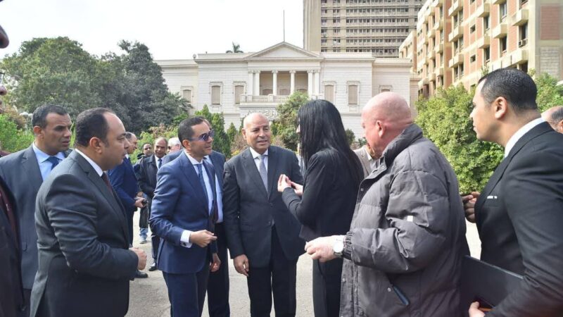 جولة تفقدية لوزير الاستثمار ومستشار رئيس الجمهورية ومحافظ القاهرة بمربع “الوزارات بوسط البلد