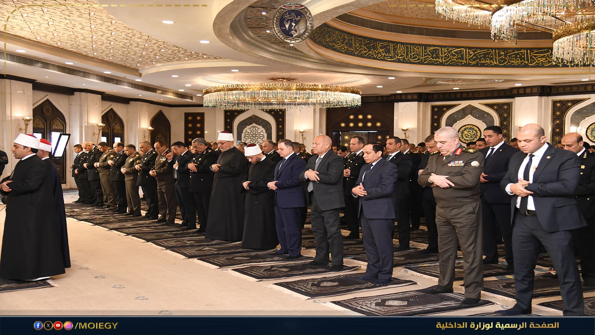 إحتفالاً بعيد الشرطة.. محافظ القاهرة يصلي الجمعة بمسجد الشرطة بالقاهرة الجديدة