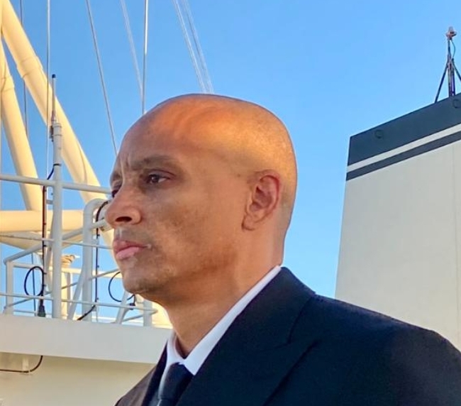 الربان وسام هركي يكتب طلب و خطاب لفخامة الرئيس عبد الفتاح السيسي بخصوص قطاع النقل البحري