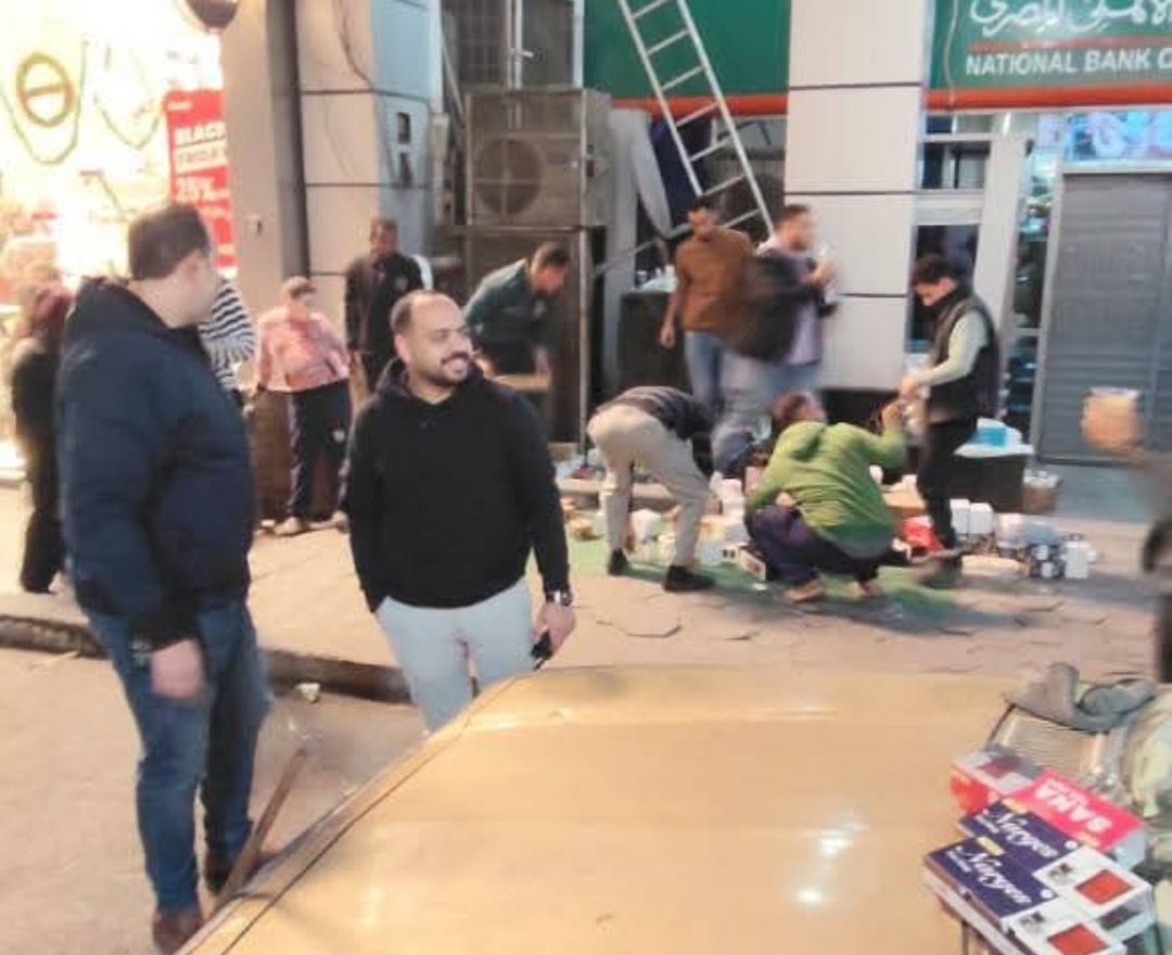 رئيس حى مصر الجديدة يقود بحملة استهدفت التعامل مع شكوى المواطنين لازالة الاشغالات