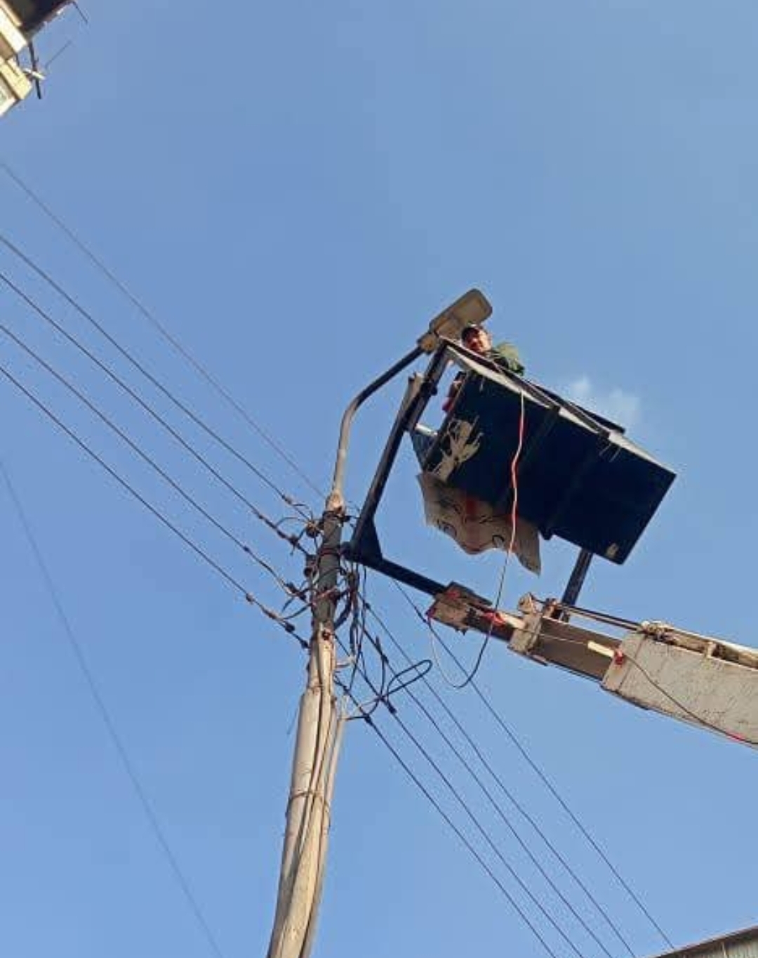 رئيس حى مصر الجديدة يتابع تطوير ورفع كفاءة الانارة