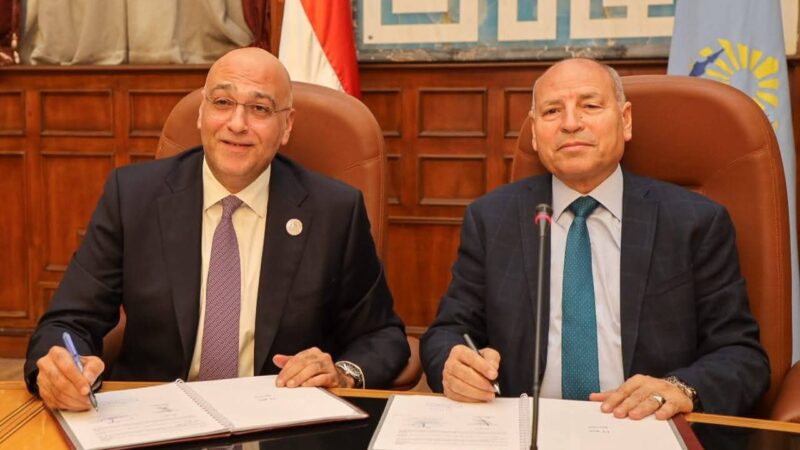 محافظة القاهرة يوقع تعاون لتطوير منطقة الزاوية الحمراء بتمويل من الاتحاد الأوروبي والوكالة الفرنسية