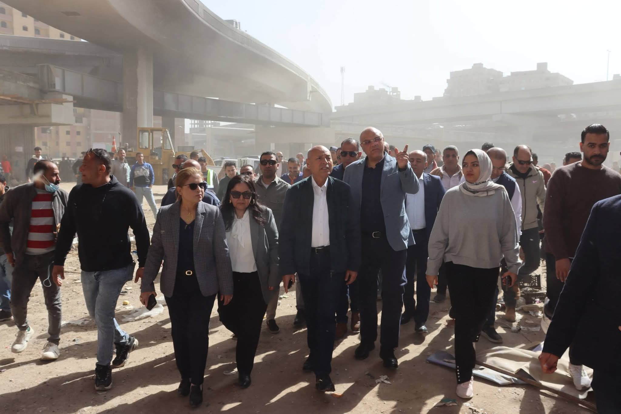 لليوم الثاني.. محافظ القاهرة ومحافظ القليوبية على رأس حملة موسعة بالمنطقة الحدودية بالمرج