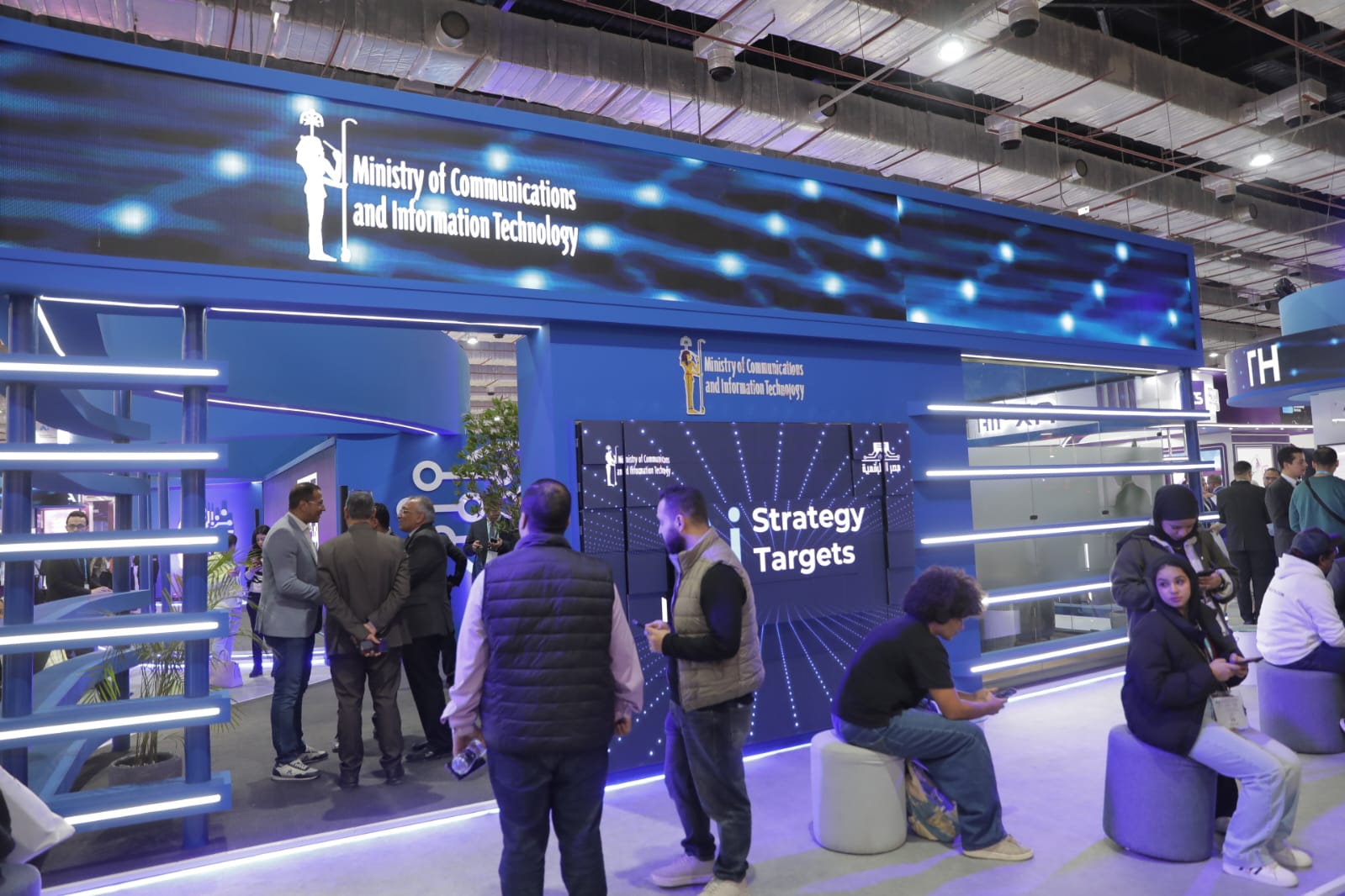 وزير الاتصالات : استضافة مصر لفعاليات قمة AI Everything الشرق الأوسط وأفريقيا يعكس دورها كمركز إقليمي للابتكار والاستثمار القائم على الذكاء الاصطناعي