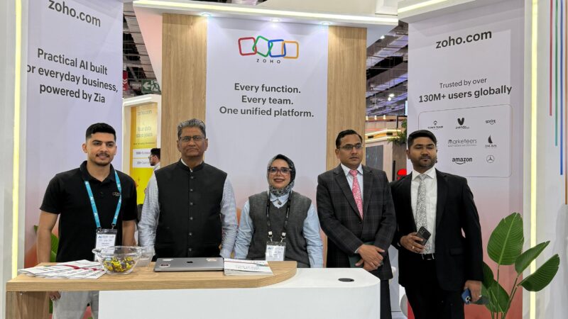زوهو تستقبل سفير الهند في جناحها بمعرض “AI Everything”