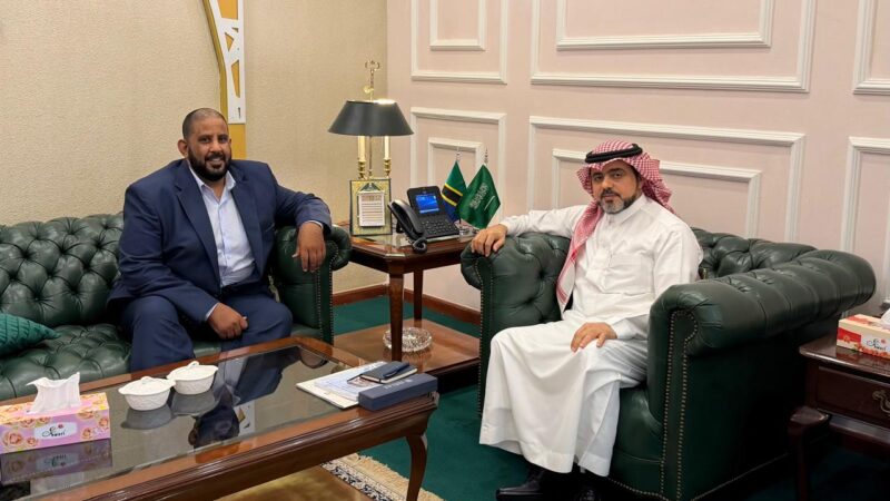 سفير خادم الحرمين في تنزانيا يستقبل محمد بن راشد العدوان