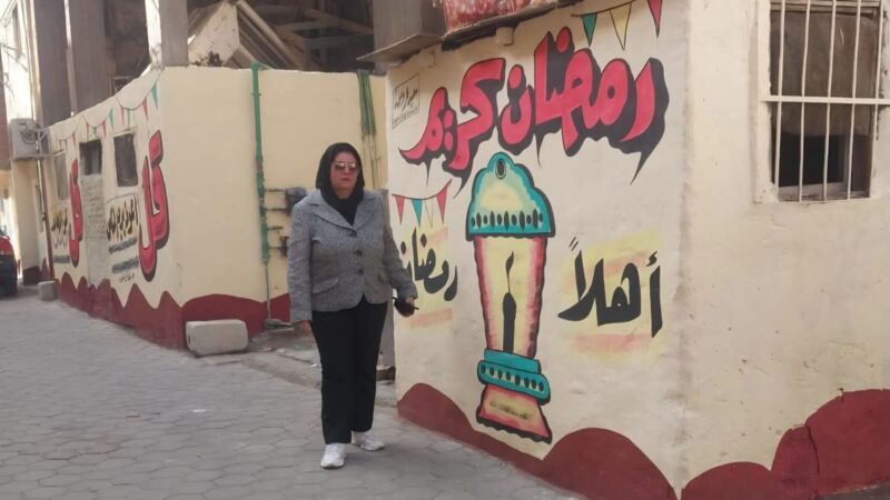 رئيس حى الاميرية المهندسه صابرة سويلم تزين شوارع الاميرية ابتهاجا واستعداد لشهر رمضان الكريم