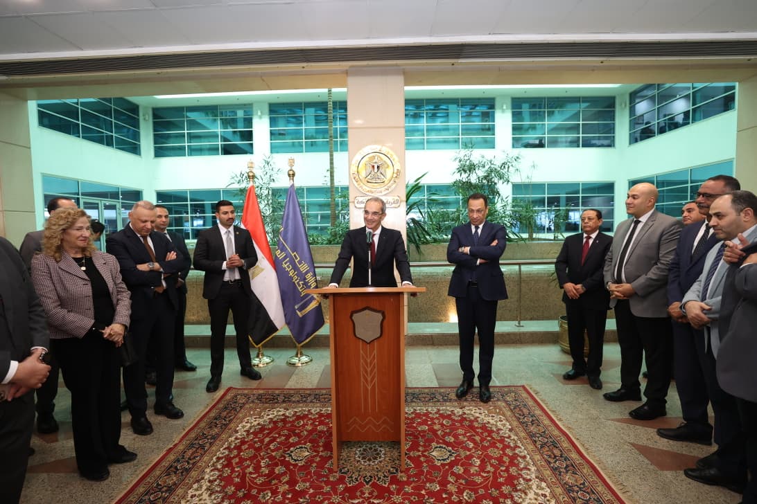 وزير الاتصالات يستقبل الدكتور عمرو طلعت ويبحث معه أبرز ملفات العمل بالوزارة