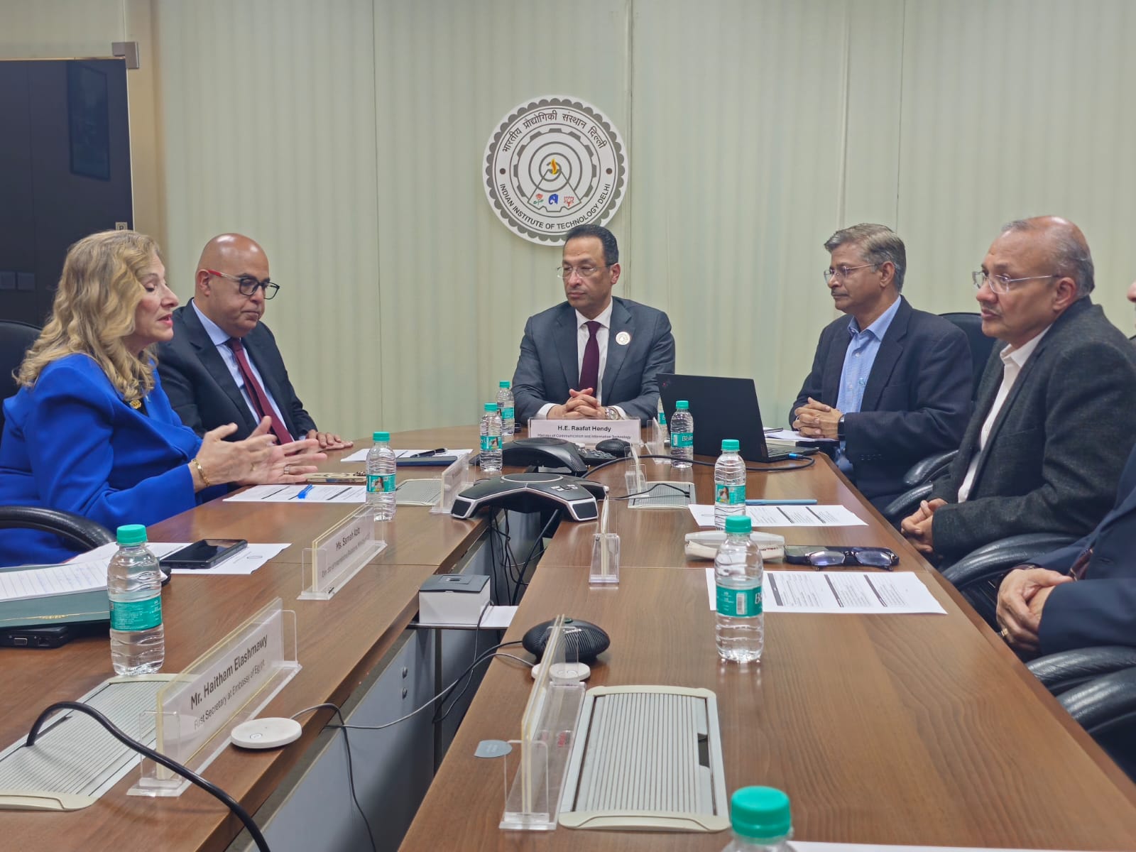 وزير الاتصالات يناقش مع مسئولي المعهد الهندي للتكنولوجيا التعاون في مجال بناء القدرات الرقمية