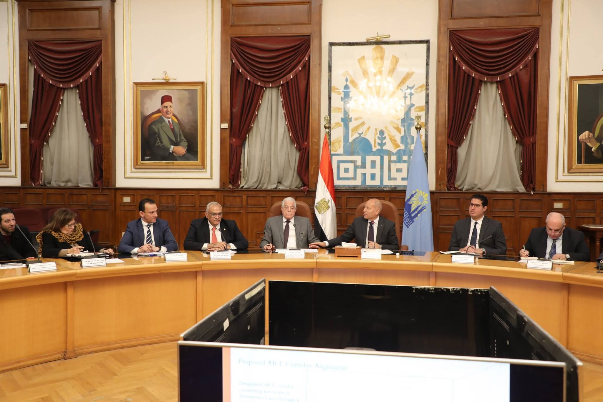 محافظ القاهرة يتابع تنفيذ مشروع تطوير منطقة القاهرة الخديوية