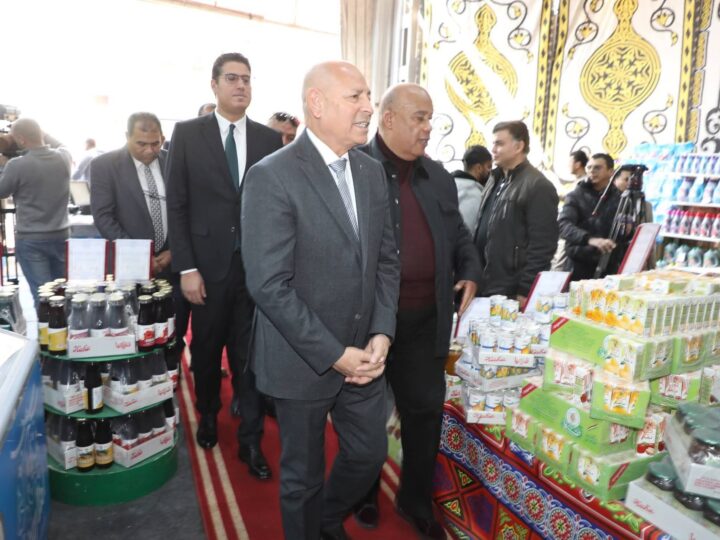 محافظ القاهرة يفتتح معرض ” أهلًا بالعيد ” بشارع السبتية