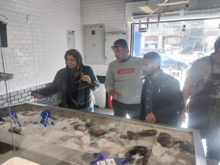 رئيس حى الأميرية تقود حملة مكبرة لضبط الأسواق وتوافر السلع بأسعار مخفضة