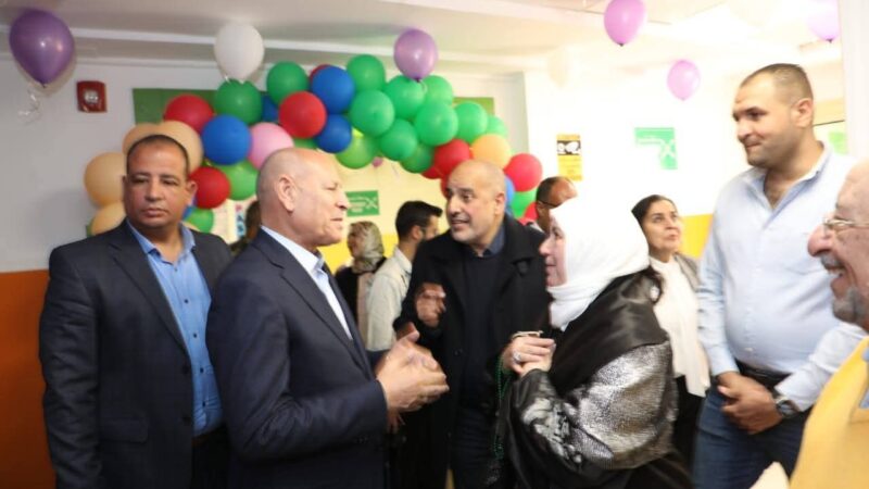 محافظ القاهرة يزور جمعية الباقيات الصالحات ” عبلة الكحلاوي ” بالمقطم لتقديم التهنئة لنزلاء الجمعية من كبار السن بعيد الفطر المبارك