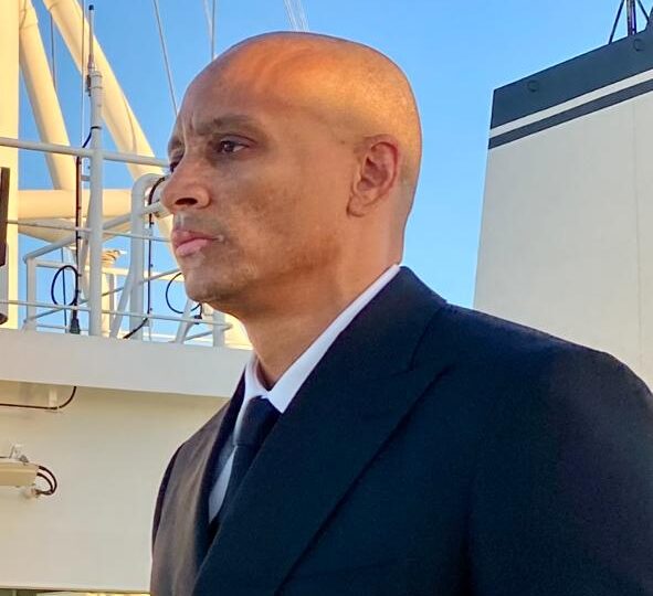 الربان وسام هركي لكوهين : عليكم الإختيار إما ان تدفنوا في فلسطين او تعودوا الي بلادكم الأصلية