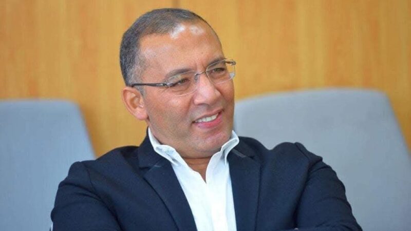 خالد صلاح يثير تساؤلات حول أزمة ألبان الأطفال: صحة الرضع لا تحتمل البطء في اتخاذ القرار