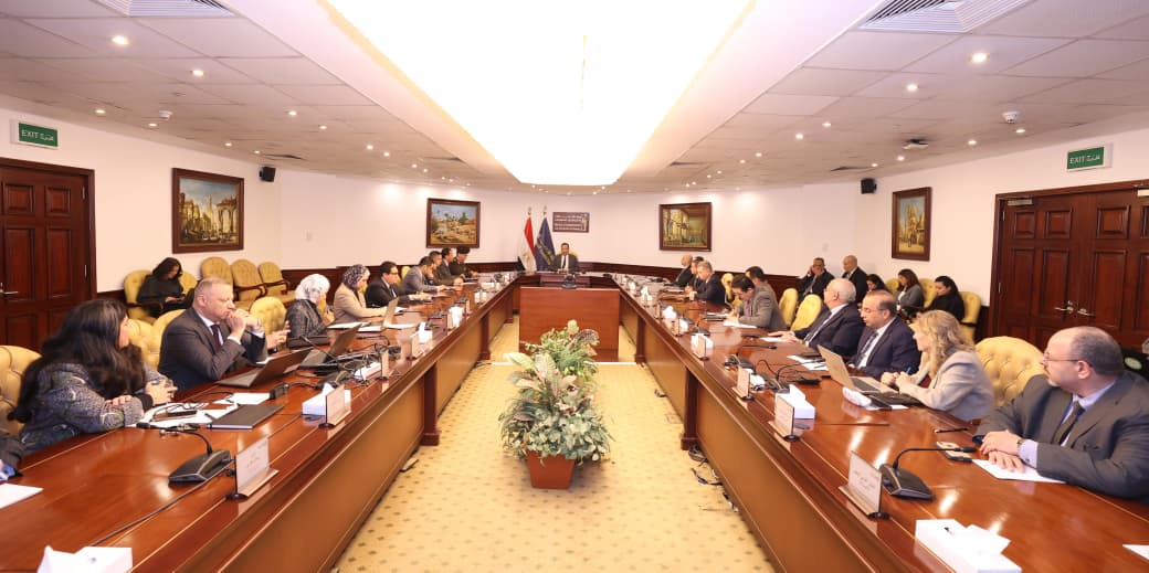 وزير الاتصالات يستعرض إنجازات استراتيجية الذكاء الاصطناعي عن عام 2025 ويعتمد إطار الحوكمة الوطني للذكاء الاصطناعى