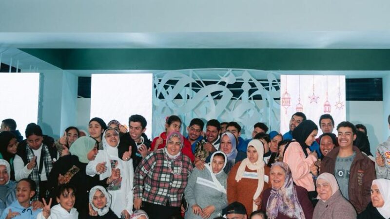 مؤسسة إي آند مصر تنظم حفل إفطار لإطلاق مبادرة “كل مكالمة بتعلمهم كلمة” بحضور النجم تامر حسني لدعم الأطفال  القادرون بإختلاف