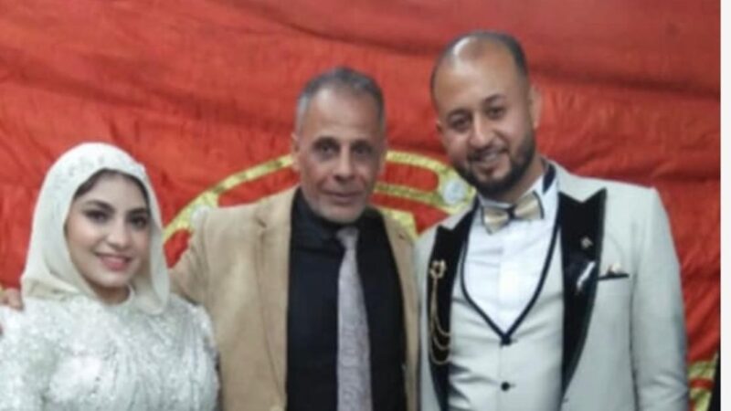 خيرالله يهنئ آل فراج  وفاضل خطوبة كريمتهم بالإسكندرية