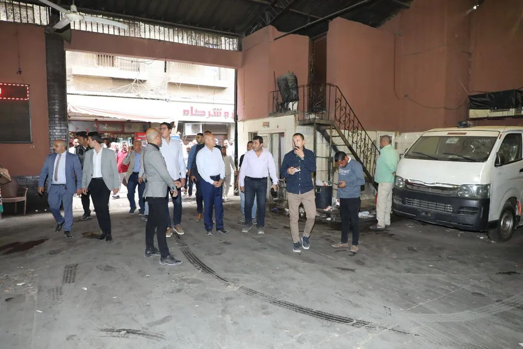 محافظ القاهرة يتابع أعمال إعادة الانضباط لميدان رمسيس ورفع الإشغالات به