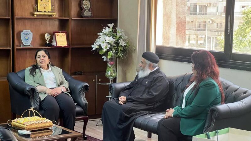 “نائب محافظ القاهرة للمنطقة الشرقية تستقبل وفد الكنيسة الأرثوذكسية لتقديم التهنئة بمناسبة عيد الأضحي المبارك”