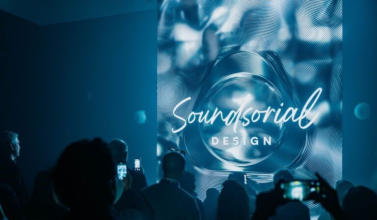 الصوت يتحول إلى تجربة ملموسة مع IQOS وDevialet في أسبوع ميلانو للتصميم 2026