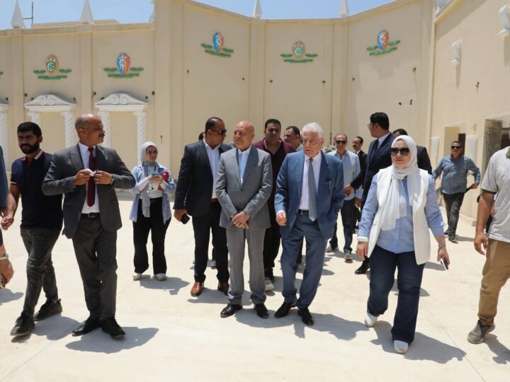 محافظ القاهرة يقود جولة تفقدية موسعة بعدد من مناطق القاهرة الخديوية والتراثية بحي الأزبكية