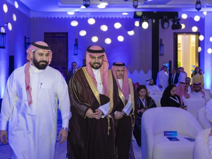زوم تطلق مركز بيانات جديداً في المملكة العربية السعودية لدعم الذكاء الاصطناعي والتحول الرقمي