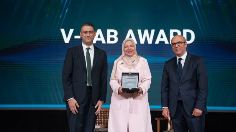 داليا إبراهيم تحصد جائزة AUC Venture Lab تقديراً لدورها في تطوير منظومة ريادة الأعمال والابتكار في مصر والمنطقة