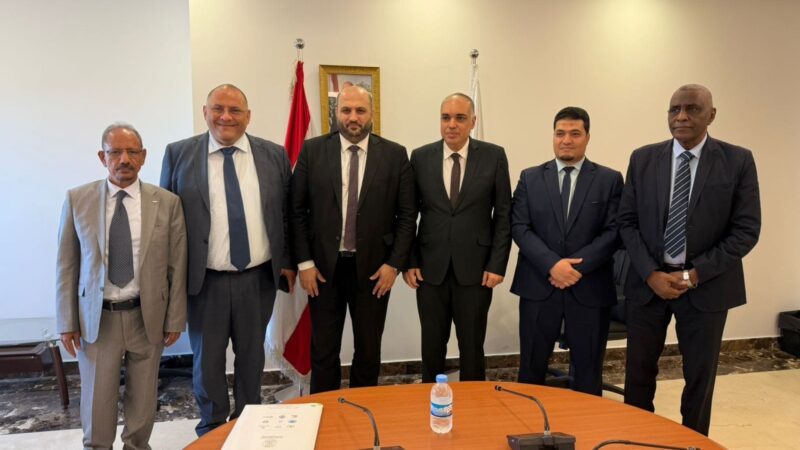 وزير الصحة اللبناني يلتقي وفدا من اتحاد الأطباء العرب لتعزيز التعاون المشترك