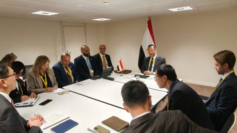 وزير الاتصالات يناقش مع نائب رئيس مجموعة البنك الدولي التعاون في مجالات التحول الرقمي والذكاء الاصطناعي ودعم الابتكار التكنولوجي