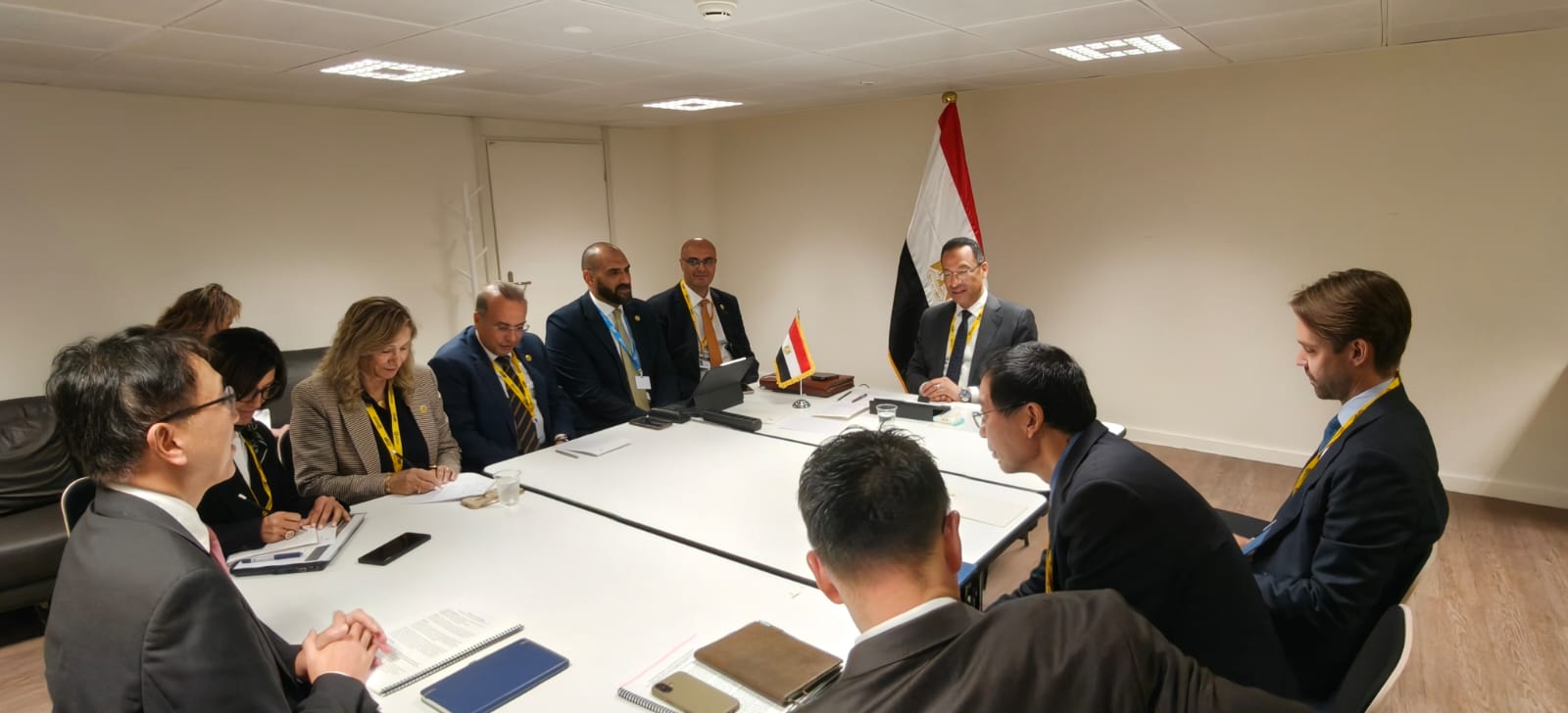 وزير الاتصالات يناقش مع نائب رئيس مجموعة البنك الدولي التعاون في مجالات التحول الرقمي والذكاء الاصطناعي ودعم الابتكار التكنولوجي