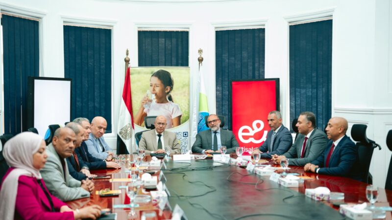 «إي آند مصر » توقع بروتوكول تعاون مع الشركة القابضة لمياه الشرب والصرف الصحي لتعزيز البنية التحتية الرقمية وتعظيم الاستفادة من الأصول
