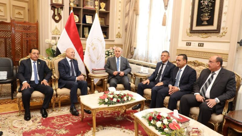 محافظ القاهرة يهنئ رئيس محكمة النقض ورئيس مجلس القضاء الأعلى بتوليه مهام منصبه