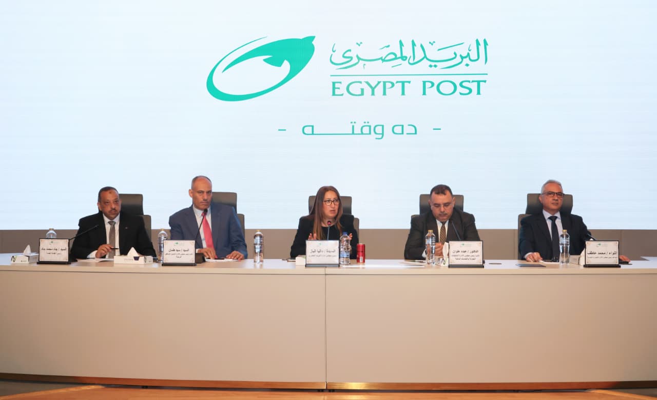 رئيس البريد: الحوار المباشر مع العاملين هو الطريق لتطوير الأداء وتحقيق العدالة