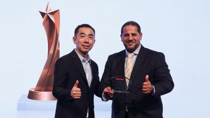 بى تك تحصد جائزة “أفضل شريك استراتيجي” من Toshiba خلال مؤتمرها الإقليمي