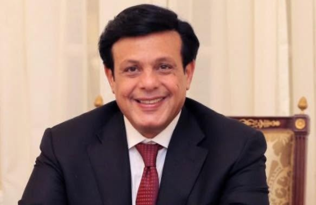 كارت أحمر من الدكتور محمد حمودة لمنتحلى صفة المحامى الدولى