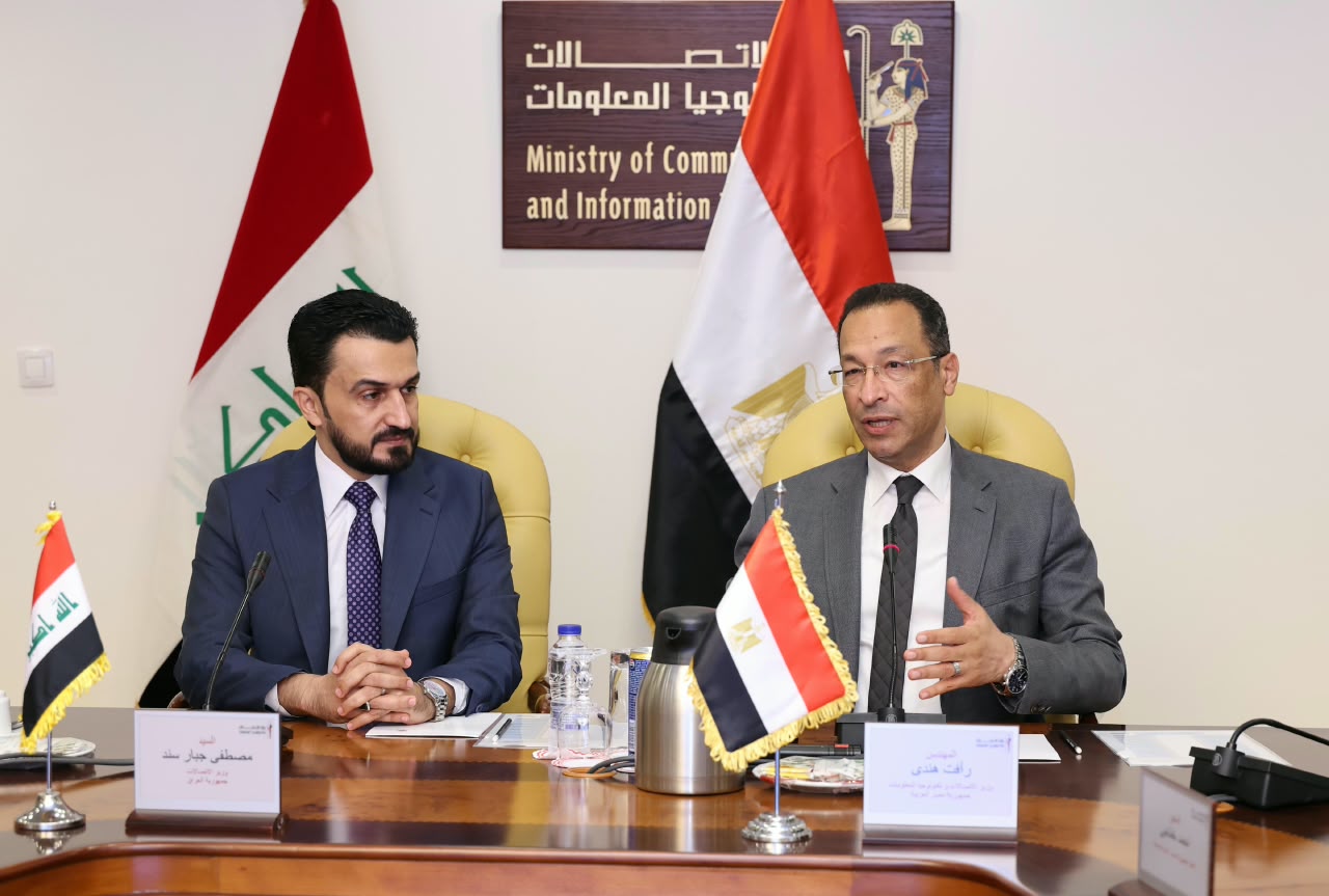 وزير الاتصالات يبحث مع نظيره العراقي تعزيز التعاون في مجالات التحول الرقمي والبنية التحتية الرقمية