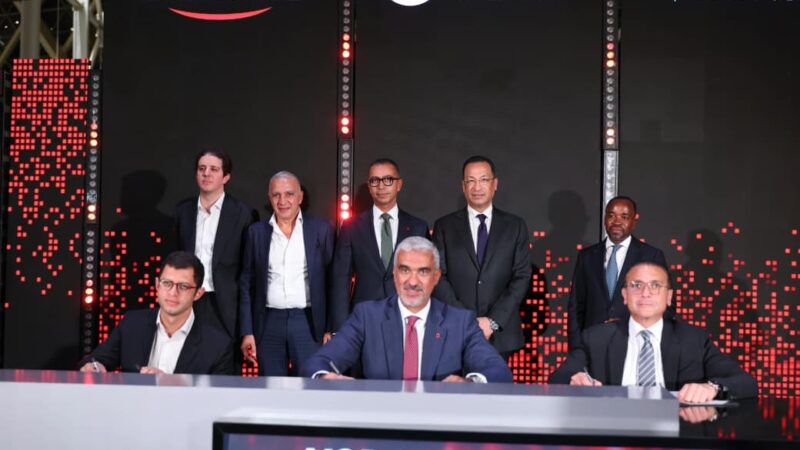 وزير الاتصالات يشهد  توقيع شراكة لانشاء مركز بيانات للذكاء الاصطناعى لتطوير وإتاحة بنية تحتية متقدمة للذكاء الاصطناعي