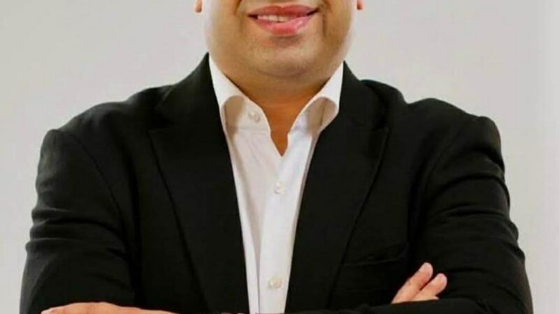 رضا عبد الرحمن يهنىء النائب عمرو رشدي لتوليه أمانة شباب القاهرة لمستقبل وطن