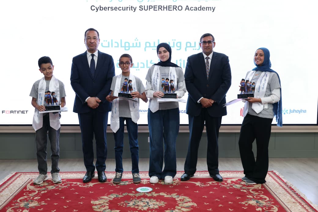 وزير الاتصالات يشهد احتفالية المعهد القومي للاتصالات (NTI) بتخريج أكثر من 6 آلاف متدرب من أكاديمية الأمن السيبراني للنشء والشباب
