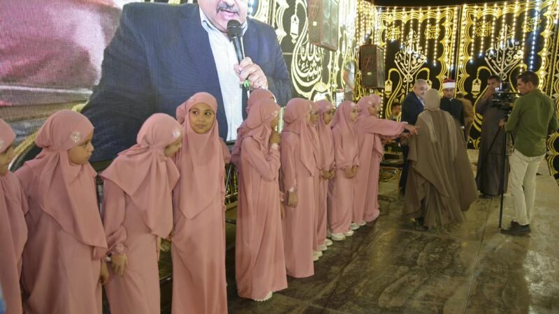 وسط حضور كبير قرية كفر سنبو تكرم حفظة القرآن الكريم
