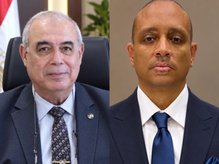 الربان وسام هركي يهنئ اللواء حسين الجزيري بتجديد الثقة رئيساً لقطاع النقل البحري و اللوجستيات