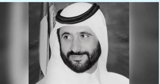 الكاتب الصحفي محمود كمال ينعي شقيق الشيخ محمد بن راشد نائب الرئيس الإماراتى